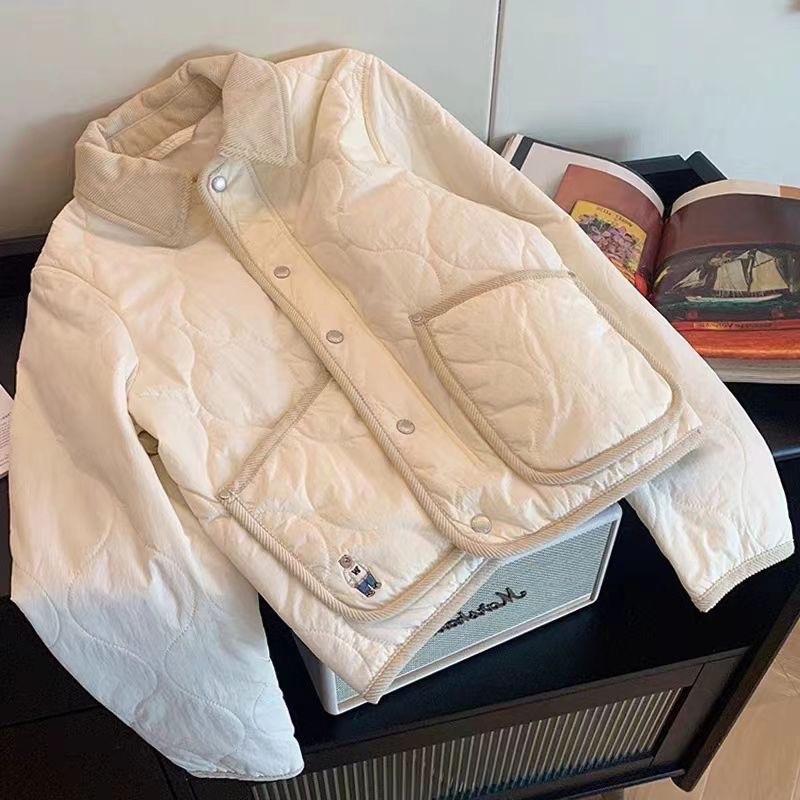 [Có Ảnh Thật shop chụp ]Áo phao trần trám cổ bẻ thêu gấu, Áo Khoác Phao Nhẹ Ấm,Áo Khoác mùa đông hot 2023 Mùa đông Nữ Jacket