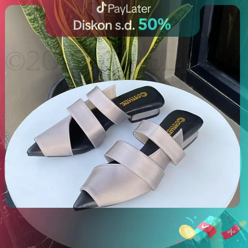 CHELLTIC - Sandal Wanita Mules Hak Tahu 2CM Terbaru Sepatu Heels Wanita Elegan Party Cewek Korea  Sendal Flat SlipOn Kekinian Hils Pesta Princes Weeding Shoes Selop Wisuda Terlaris COD 0