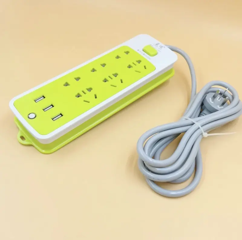 Ổ Cắm Điện Đa Năng Chống Giật Kèm 3 Cổng Usb Màu Xanh 2
