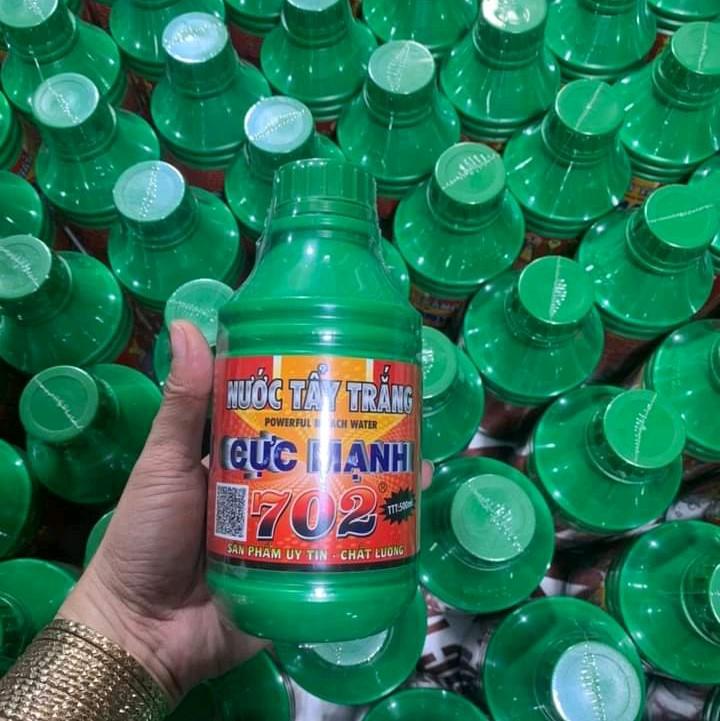  Nước tẩy trắng 702 cực mạnh -500ml   chuyên tẩy rửa lốc máy đầu bò xe và các bám bẳn rỉ sét kim loại ......vv.  cặncanxi 