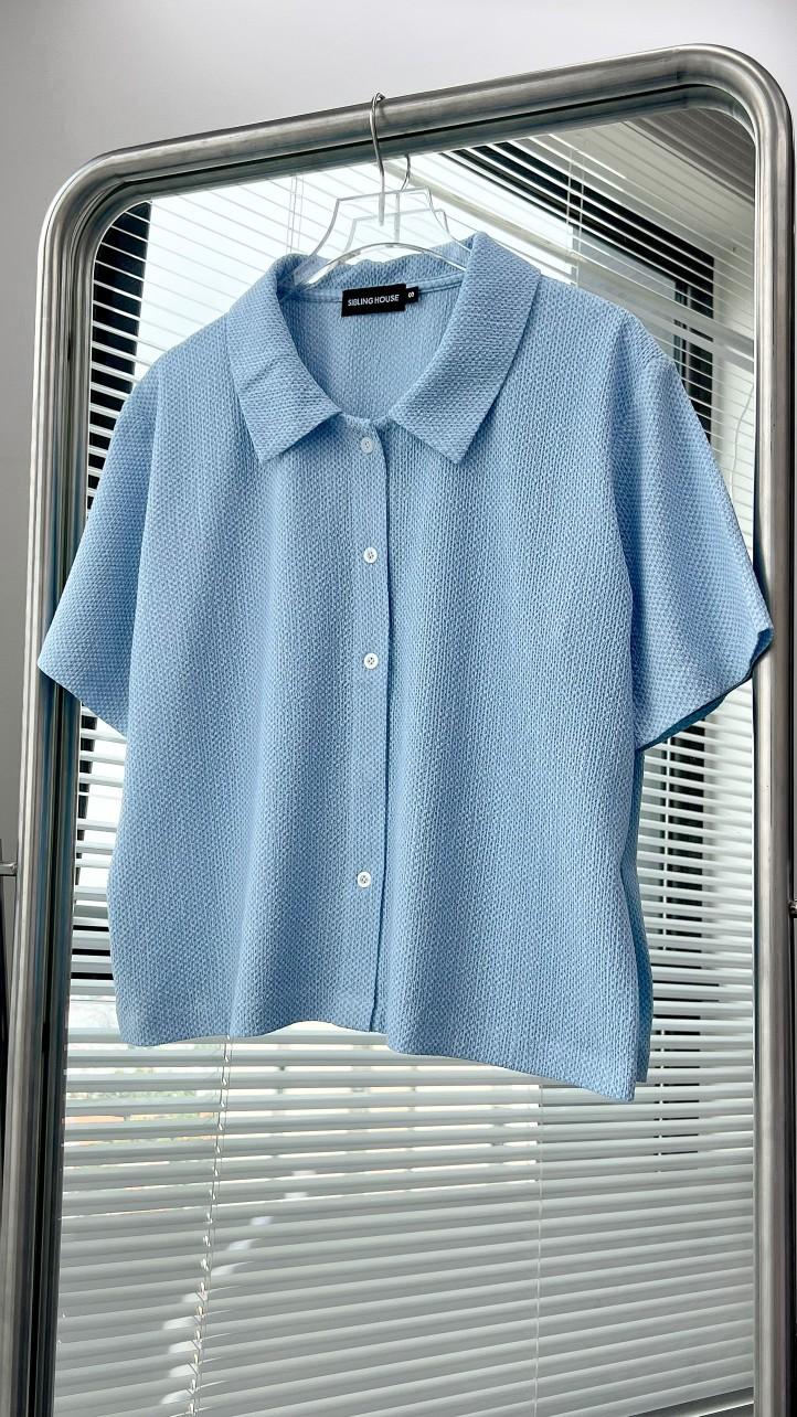 Product Introduction of Sibling House - Áo sơ mi polo thun cổ nhọn nút dọc form rộng xinh xắn KERIRA SHIRT Top Cổ Tròn 10