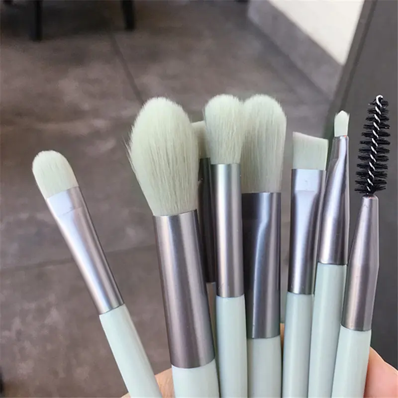 แปรงแต่งหน้า Mini Pro สำหรับผู้เริ่มต้น ด้ามไม้ด้าน แบบพกพา นุ่ม 8 ชิ้น