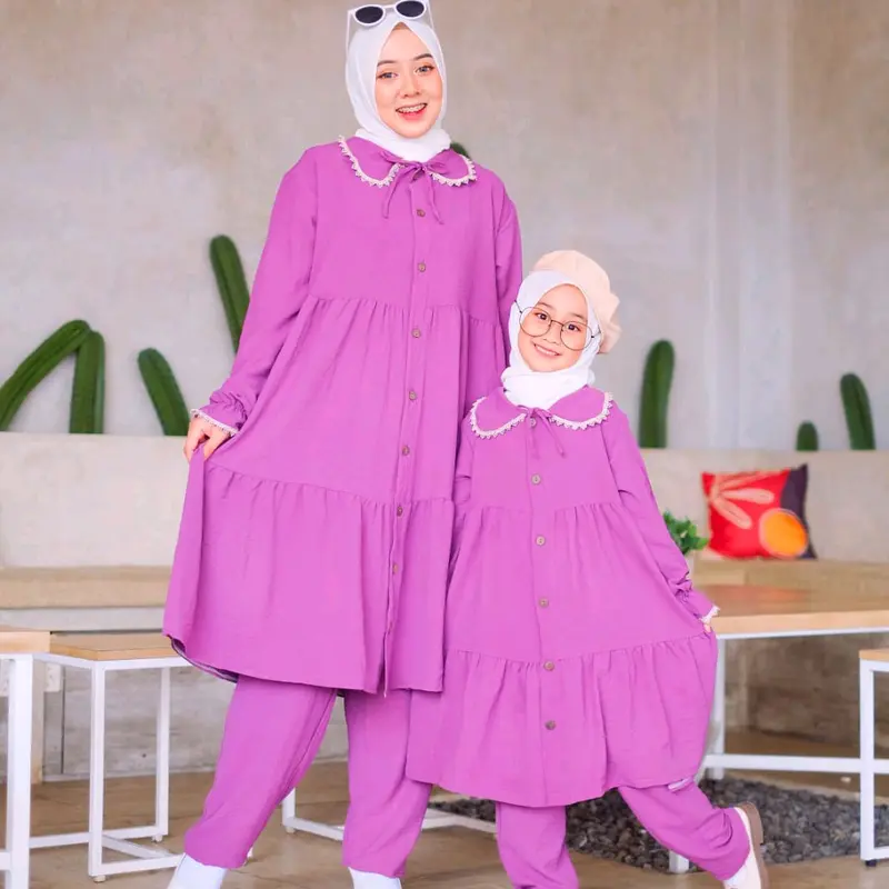 Baju One Set Setelan Stelan Celana Panjang Dan Atasan Tunik  Wanita Dewasa Muslim Crinkle Crengkle Kringkel Airflow Couple Ibu Dan Anak Perempuan Terbaru Kekinian Cantik Simple Elegant Pasangan Mewah Keluarga Polos 1