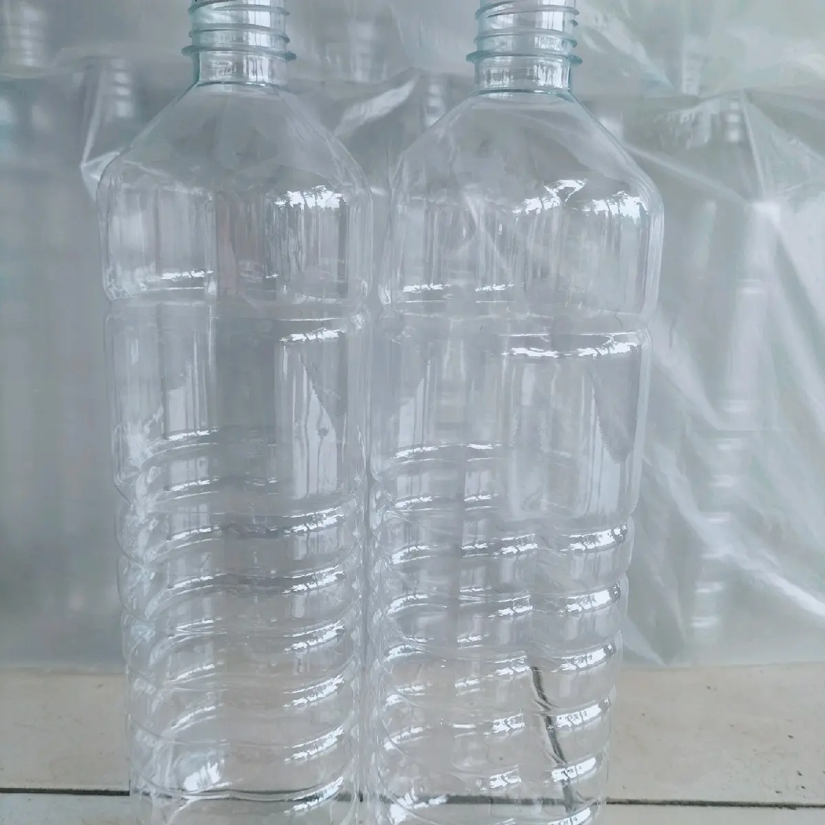 MH2410-Chai nhựa 1500ml kèm nắp - chai nhựa 1.5L
