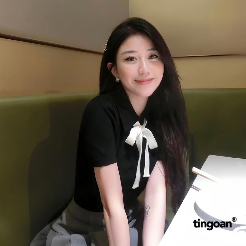 TINGOAN - Áo len đen crop bề mặt len nm hoạ tiết quả trám cùng fg chi tiết buộc nơ YURI YURI TOP BL PHIÊN BẢN MỚI T2.2025