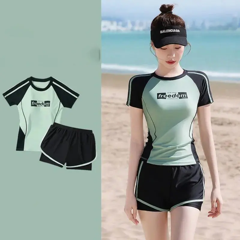 Bộ đồ bơi nữ kín đáo quần đùi 2 lớp đi biển có đệm ngực kiểu dáng thể thao vải mềm mại co giãn BD0071