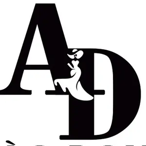 Anh Đào Phạm Boutique