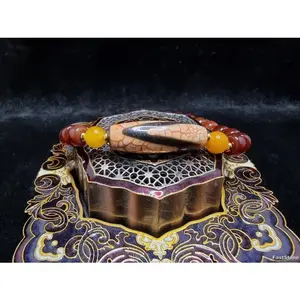 Batu Akik DZI Blood Veins Tiger Fang Blessed Tua Tibet 31mm E1289