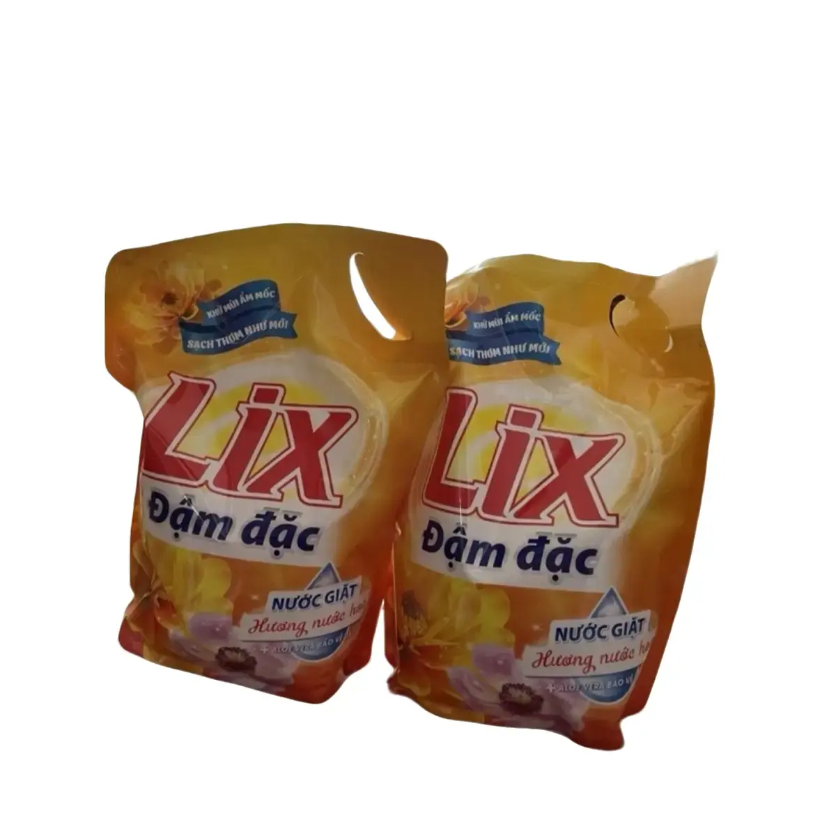 Lix nước giặt hương nước hoa túi 3.2l .