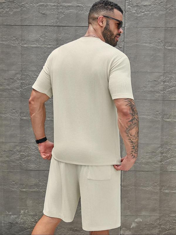 Two-Piece Set Men's Solid Color Ribbed Two-Piece Set, Regular Fit Casual Round Neck Tee & Pocket Tie Front Shorts, Men Outfits for All Seasons Daily Wear 1