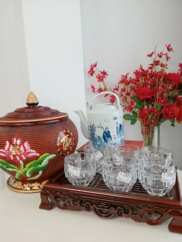 (Combo)Giỏ ủ trà giữ nhiệt, ấm tích pha trà, giỏ ủ vẽ hoa sen, ấm tích bát tràng dung tích 1.5L 2