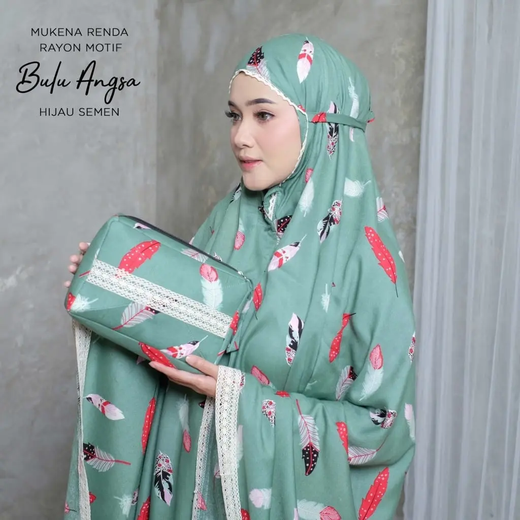 Mukenah Dewasa Rayon Motif Bulu Angsa