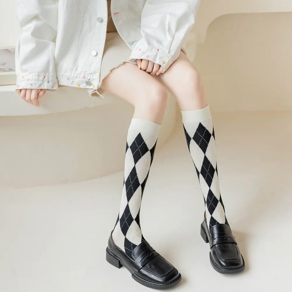 1pc Ring-check Calf Socks Jk Ring-check Stockings Ins Fashion Korean Version Tall Tube Socks Female Autumn Day Socks Womenswear Lingerie Lady Comfort