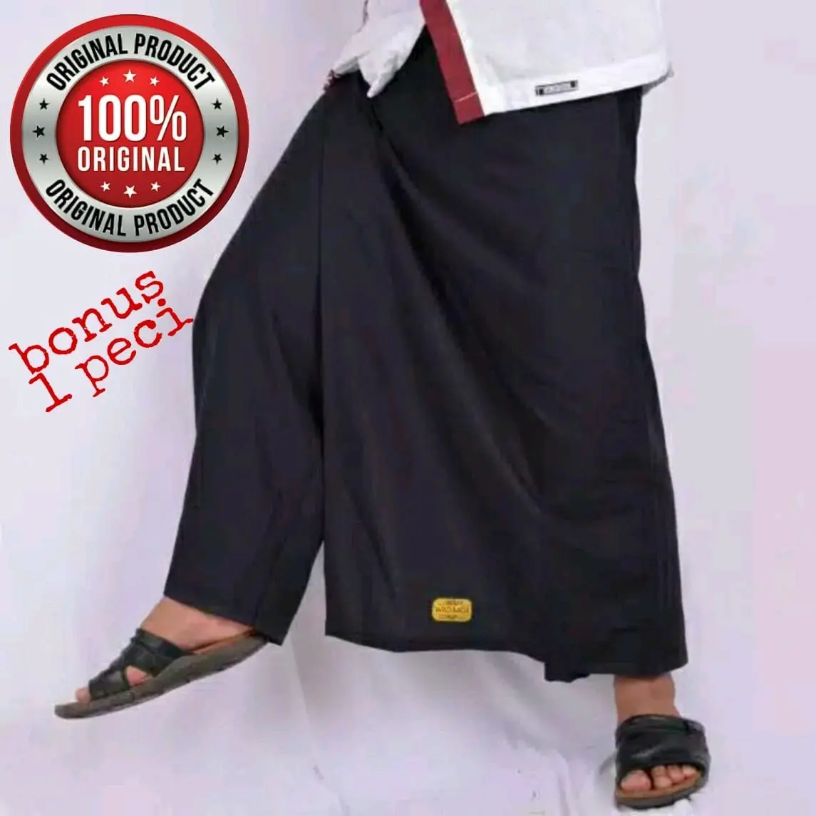 Sarung Celana Wadimor hitam, putih Polos (bonus peci)