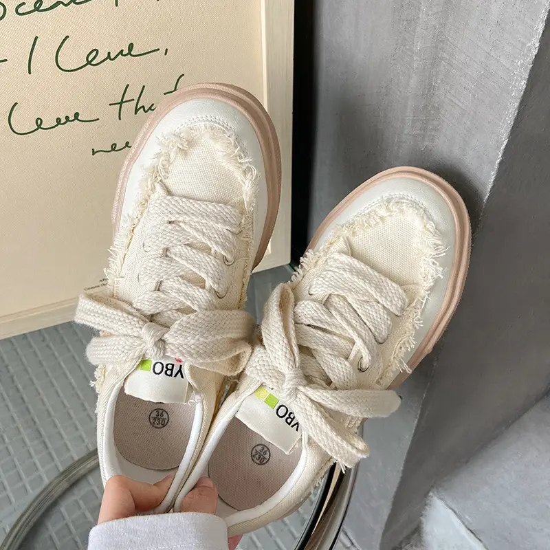 Giày nữ vải tua rua MIA 2 màu Shoes Nhung Sneaker Cổ Cao 2
