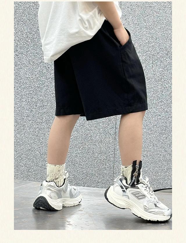 Product Introduction of Summer minimalist thin children's shorts for boys and girls, children's clothing for boys and girls, solid color cotton pants for boys 14