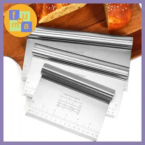 Scraper Stainless / Scrap Adonan / Cutter Pisau Bakery Cake / Scraper Serbaguna dan Multifungsi Alat Cream Kue Plastik Steel