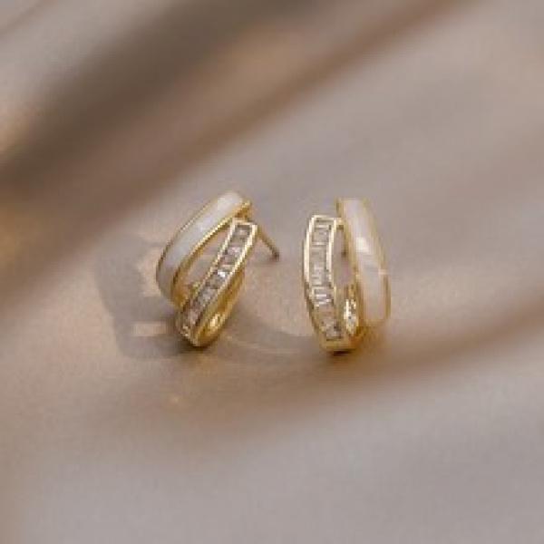 Product Introduction of Qiao Lanxuan Opal Long Fringe Earrings Korean Style Fashion Anti-Allergy Tremella, a Kind of Semi-Transparent White Fungus Eardrop Female Hanging Earrings Wholesale 39