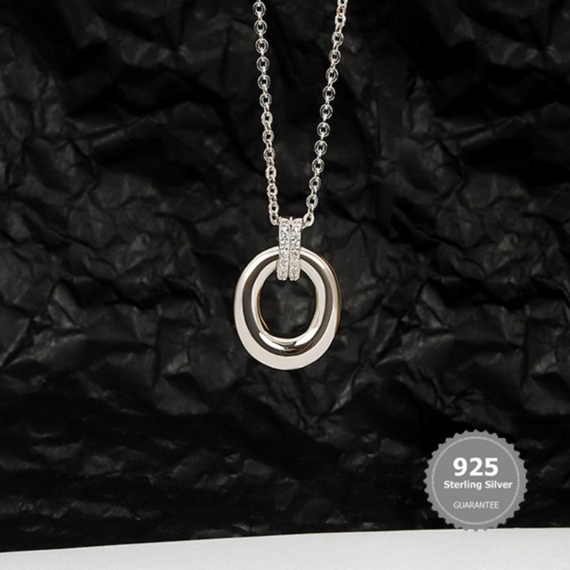 Product Introduction of S925 Silver Geometric Ellipse Double Ring Necklace Diamond Ring Simple All-Match Necklace 23