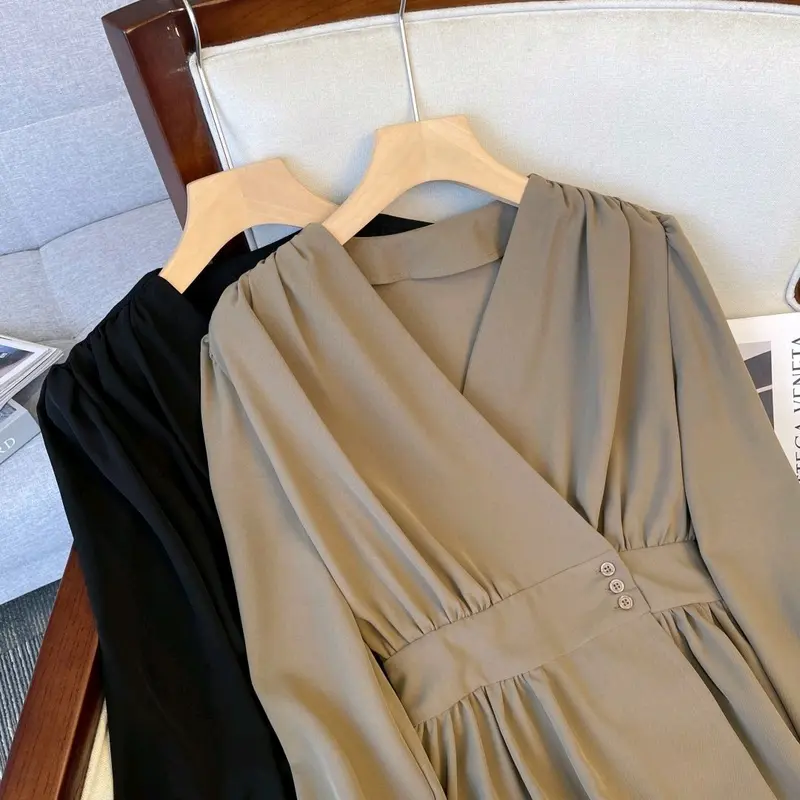 Nuansa Blouse Wanita Jumbo - Atasan Kimono Wanita Big Size - Korean Style - UKURAN S M L XL XXL XXXL 5L - V-Neck - Polos - Hitam  Crinkle Busui Nyaman Airflow Kancing Oversize Serut Casual kemeja  korean style 1