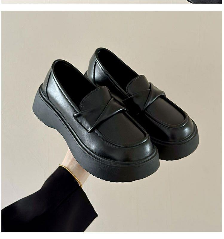Product Introduction of British Style Women's Leather Shoes 2023 Summer Autumn New Thick-Soled Black Loafers Retro Slip-On Mary Jane Shoes nam 38