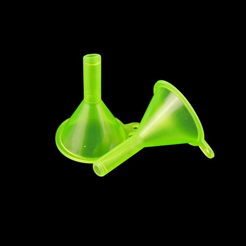 Product Introduction of Phễu Nhựa Mini, 1 Cái, Kích Thước 39mm X 31mm X 6mm, Thích Hợp Sử Dụng Trong Phòng Thí Nghiệm, Cho Tinh Dầu Lỏng, Kiểu Phễu Lọc, I2Q5 28