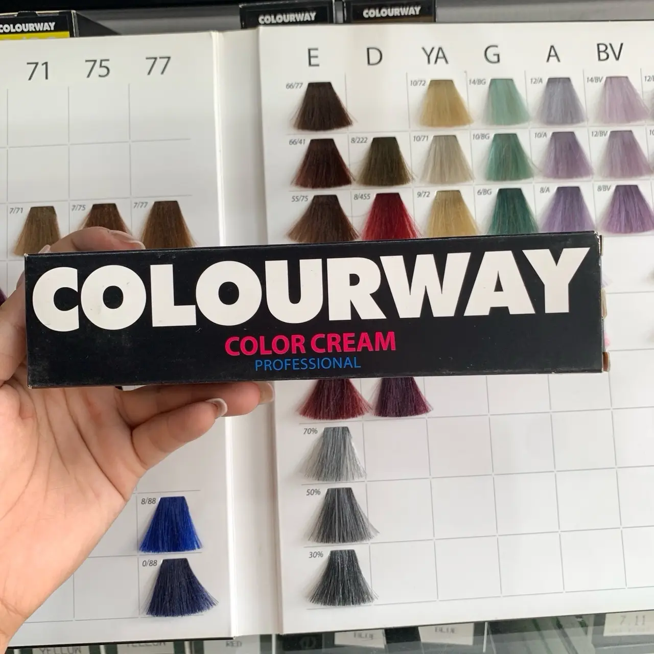 Màu Nhuộm Tóc Colourway 100ml Siêu Bóng Mượt Bền Màu Hàng Công Ty Chính Hãng