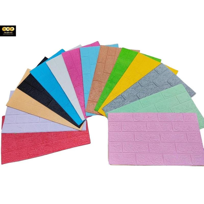  Combo 100 tấm xốp dán tường nhiều màu kícḣ thước 50*50cm phối màu chống ẩm mốc 