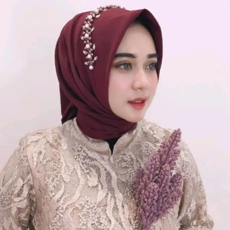 Hijab Segi Empat Payet / Jilbab Payet Segi Empat / Bella Square Payet Mutiara / Kerudung Segi Empat Payet / Jilbab Payet Bella Square 7