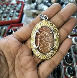 Liontin Liontin Laki Laki Kalung