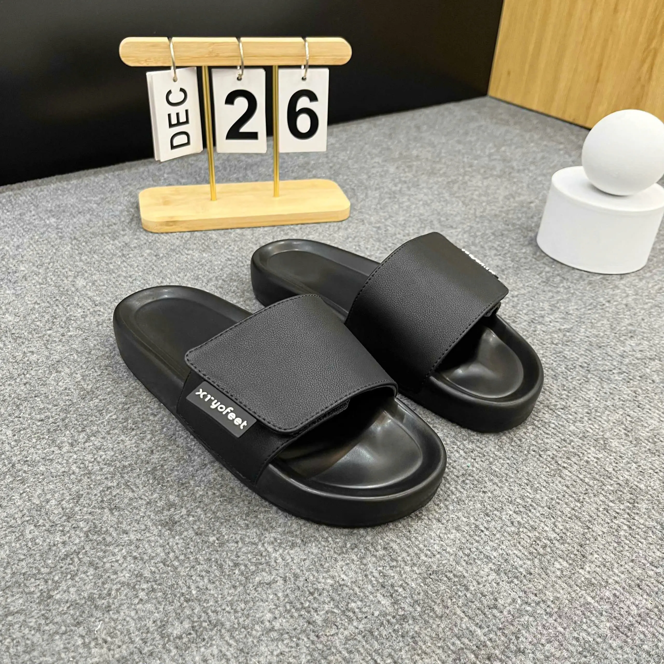 Dép nam nữ quai da XM 74 nhám dính chỉnh kích thước từ chân phiên bản mới XT YOFEET - Slipper, DéP