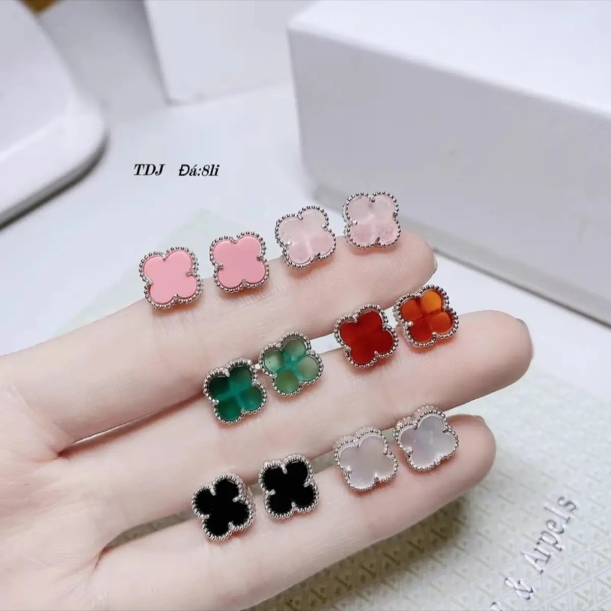 bông tai cỏ 4 lá đủ sắc màu