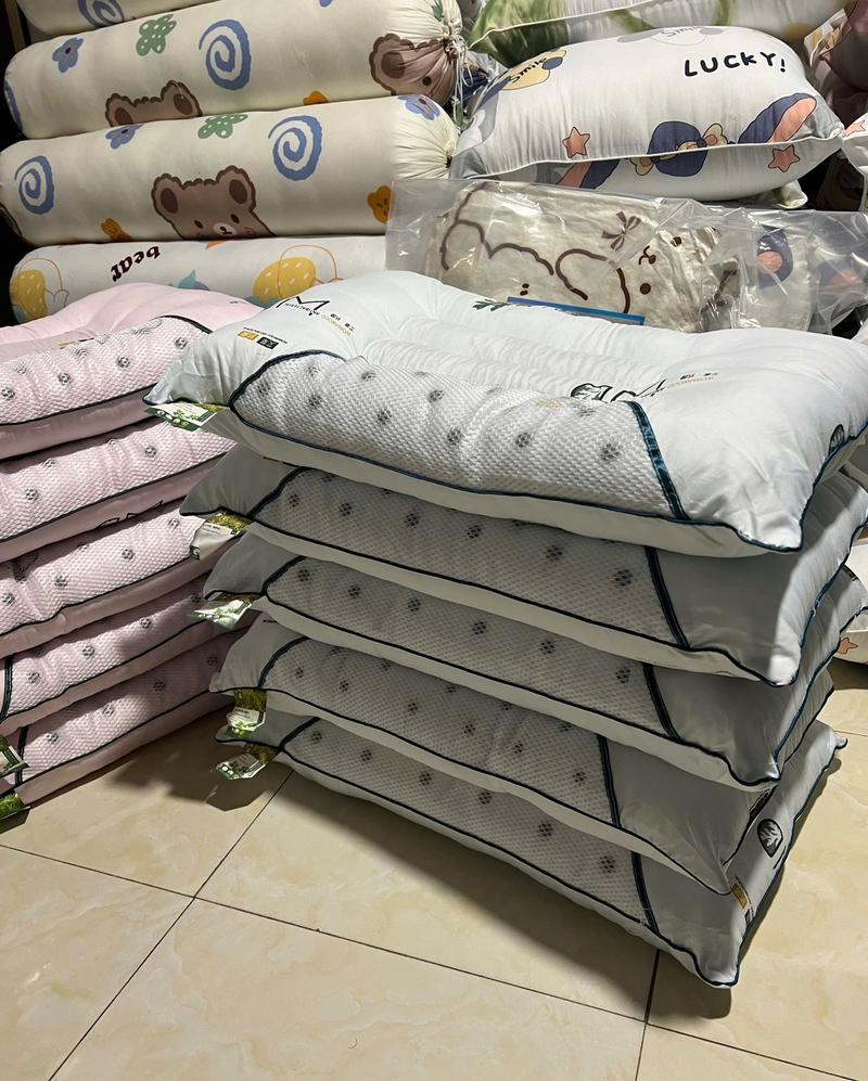 Product Introduction of ￼Gối Massage Công Thái Học Thảo Dược Hương Ngải Cứu Giảm Đau Mỏi, Hương Ngải Cứu Giúp Dễ Ngủ, Ngủ Sâu Giấc KT 48x74cm 5