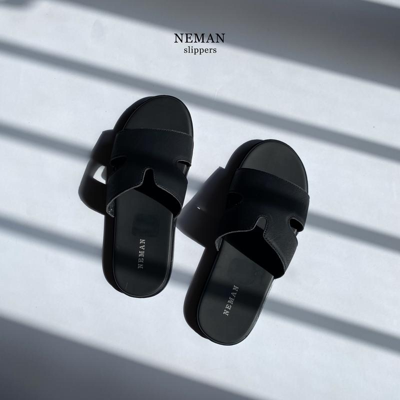 Product Introduction of Dép Quai Ngang Chữ K NEMAN, Khâu Quai Xuyên Đế, Quai Da Microfiber Không Nổ MS21 Cao Su Đế Bằng DéP 14