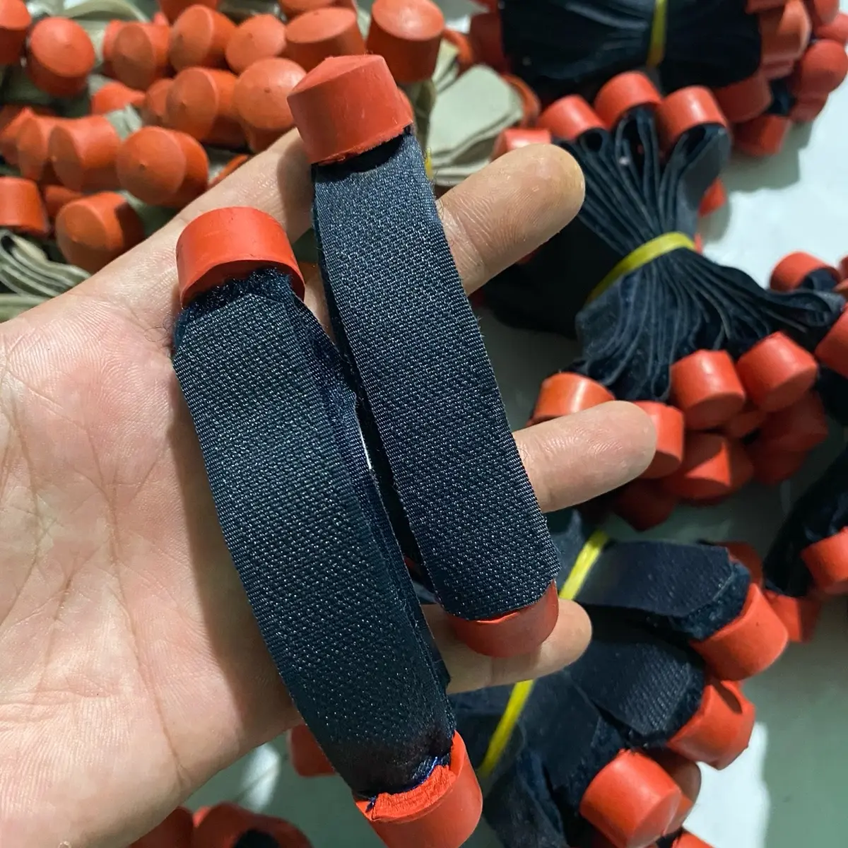 Compo 2 bộ bịt cựa gà nòi 1 bộ gồm 4 cái bột việt nam băng
