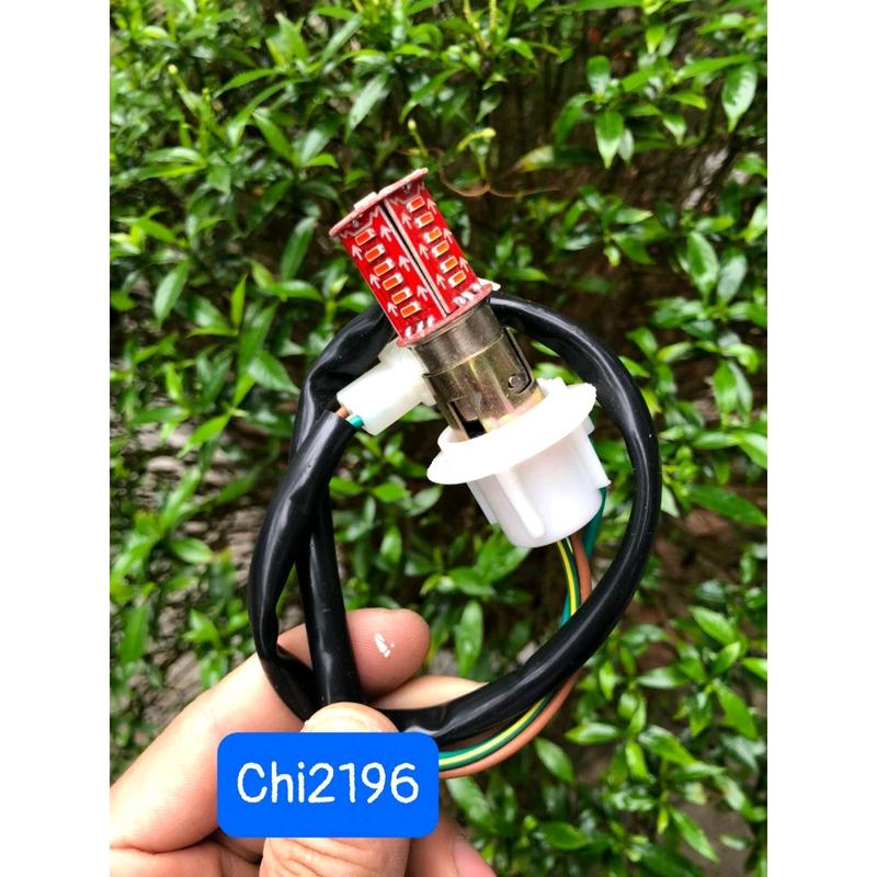 Bộ đui đèn kèm bóng hậu nháy audi lắp xe điện Xmen 12v