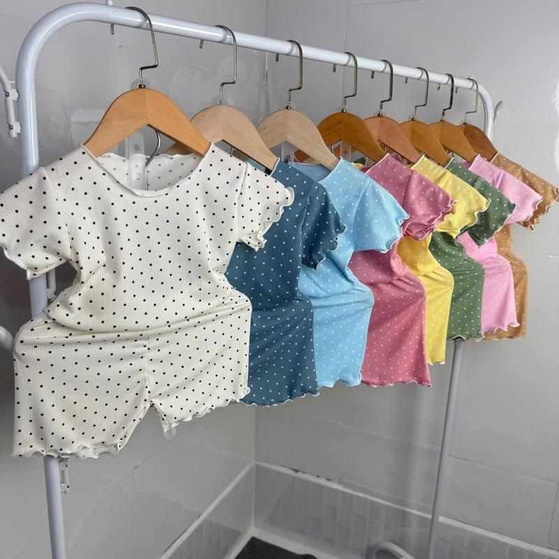 Combo 05 Bộ quần áo Cộc Tay vải thun tăm lụa chấm bi cho bé gái (4-15kg)