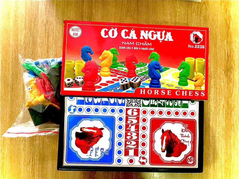 (KÈM QUÀ) Bộ Đồ Chơi #Toy CỜ CÁ NGỰA có Nam Châm,hộp nhựa cứng có thể gấp gọn,không bị rơi 5