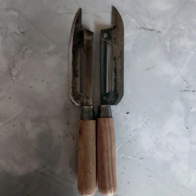 pisau siset/pengupas  ketela/telo 0