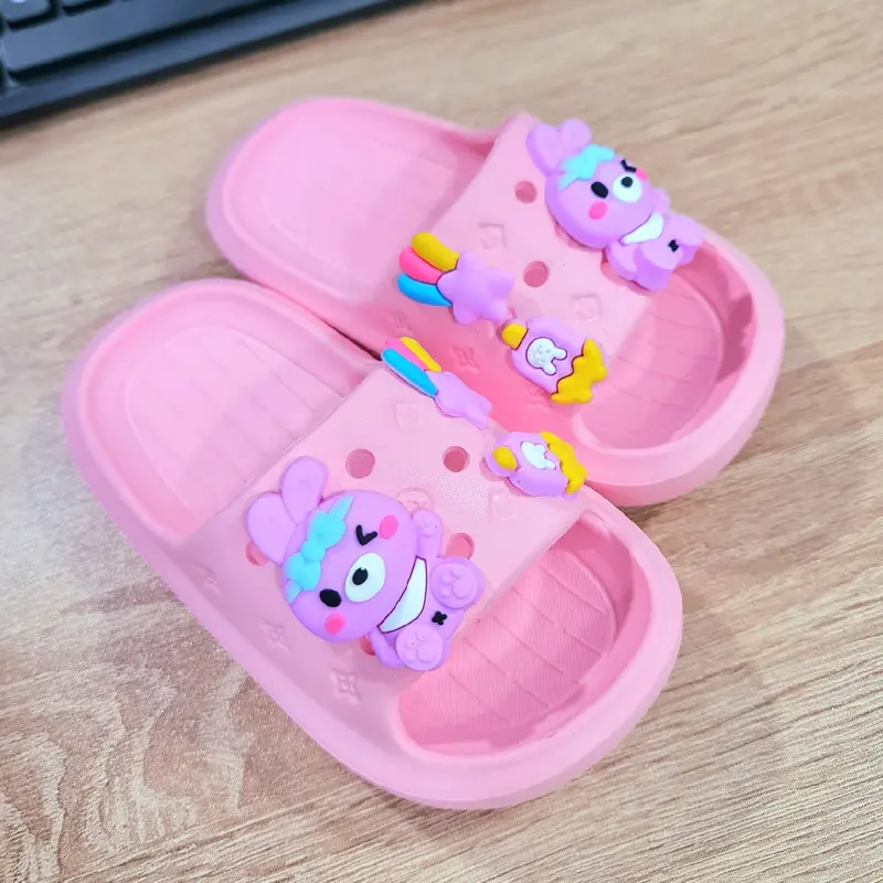Dép bánh mì siêu nhẹ hàng cao cấp cho bé gái hình thỏ tai dài mắt hí cực dễ thương chống nước không dau chân 2