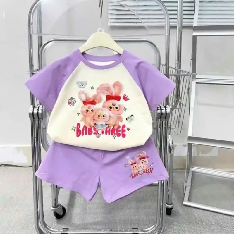 Bộ baby three 3 con xinh xắn cho bé từ 9-35 kg, làm bằng chất liệu vải cotton mềm.