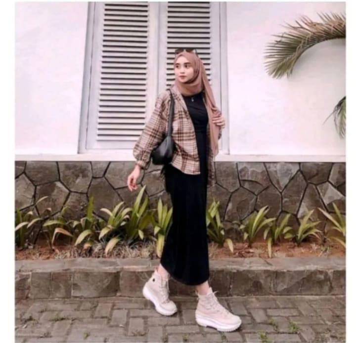 Rok Span Panjang Wanita Bahan Knit Black Series 5