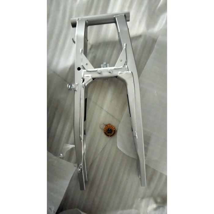 Gambar SWING ARM / ARM MOTOR YAMAHA VIXION OLD / VIXION LAMA ORIGINAL YGP 3C1-F2110-01 dari Yamaha Lancar Langgeng Kab. Banjarnegara Tokopedia