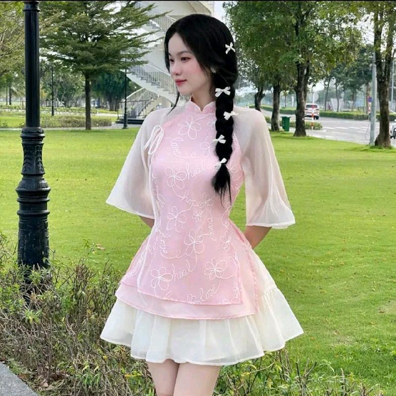 SÉT ÁO DÀI CÁCH TÂN THÊU HOA ĐÍNH NƠ KÈM CHÂN VÁY XÒE TRẺ TRUNG MẶC TẾT SIÊU XINH CÓ 3 MÀU,3 SIZE S,M, Nữ Tre Top tết Women 2