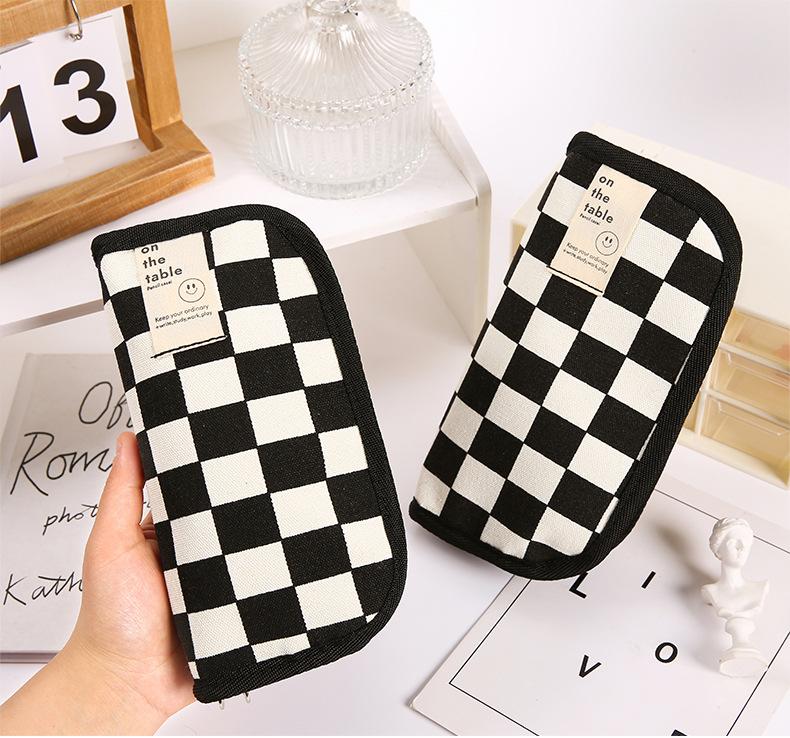 Túi đựng bút cỡ to caro TB03, hộp bút vải canvas đen trắng, ngăn to đựng được nhiều đồ tiện lợi, túi đựng cỡ lớn kẻ caro