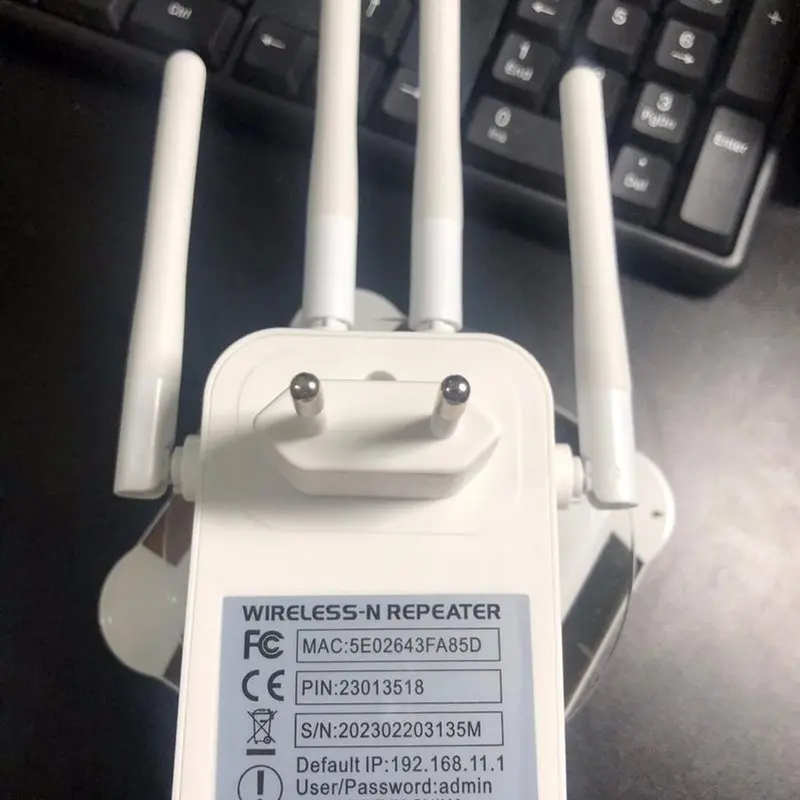 Bộ mở rộng sóng wifi 4 râu tốc độ 300mbps phù hợp với gia đình và văn phòng máy tính ti vi camera - Chuẩn N - Phát xuyên tường - Có 2 cổng LAN 6
