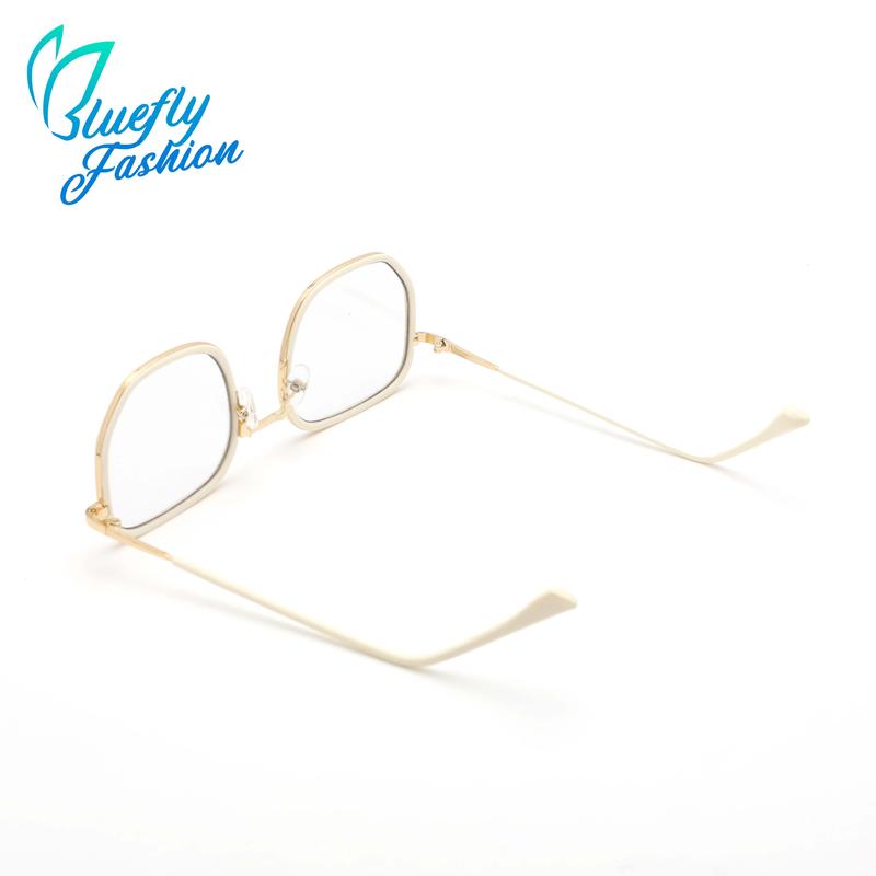 Product Introduction of Oversize Photochromic Eyeglasses 0-300 Graded Glasses for Nearsighted for Woman Anti-Rad Replaceable Lens 24