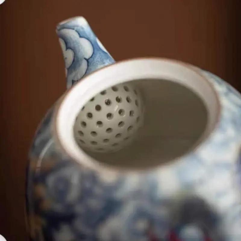 Ấm sứ Long Vân và hộp quà cao cấp 2