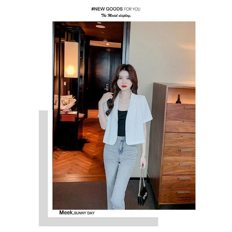 Product Introduction of Áo Khoác Blazer Trắng, Thời Trang, Ngoại Cỡ, Cho Nữ, Cổ Áo Phù Hợp, ngắn Tay, Áo Khoác Ngắn Nữ, Dáng Rộng Và Mỏng, Hàng Mới Về, Thích Hợp Cho Nữ Công Sở Chuyên Nghiệp, Bộ Đồ Màu Đen, Bộ Đồ Blazer Top Women Jacket 12