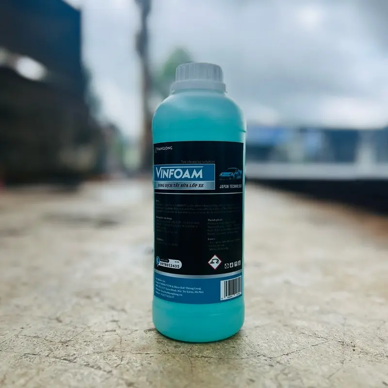 Dung dịch tẩy lốp VinFoam 1l 0